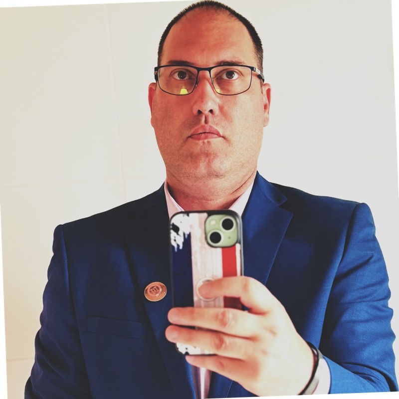  Daniel Velásquez